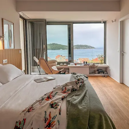 וילה Seaview And Pool House Manu