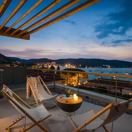 Seaview And Pool House Manu וילה *