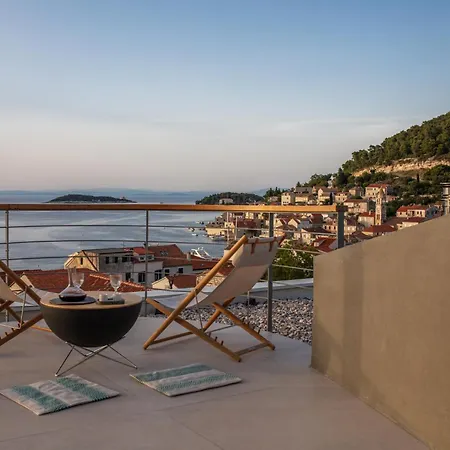 Seaview And Pool House Manu *